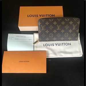 Louis Vuitton Zippy Organizer